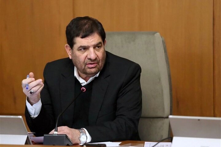 دلجویی دستیار مقام معظم رهبری از فرزند سردار حاجی زاده+تصاویر