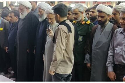 خداحافظی با جسد مدافع شهید "سرهنگ سعید آذربادگان" در بندر عباس