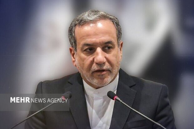 عراقچی:برای محروم کردن ملت ایران از حق هسته‌ای هر فشاری را اعمال کردند
